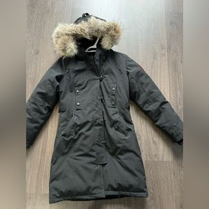canada goose kensington jacket